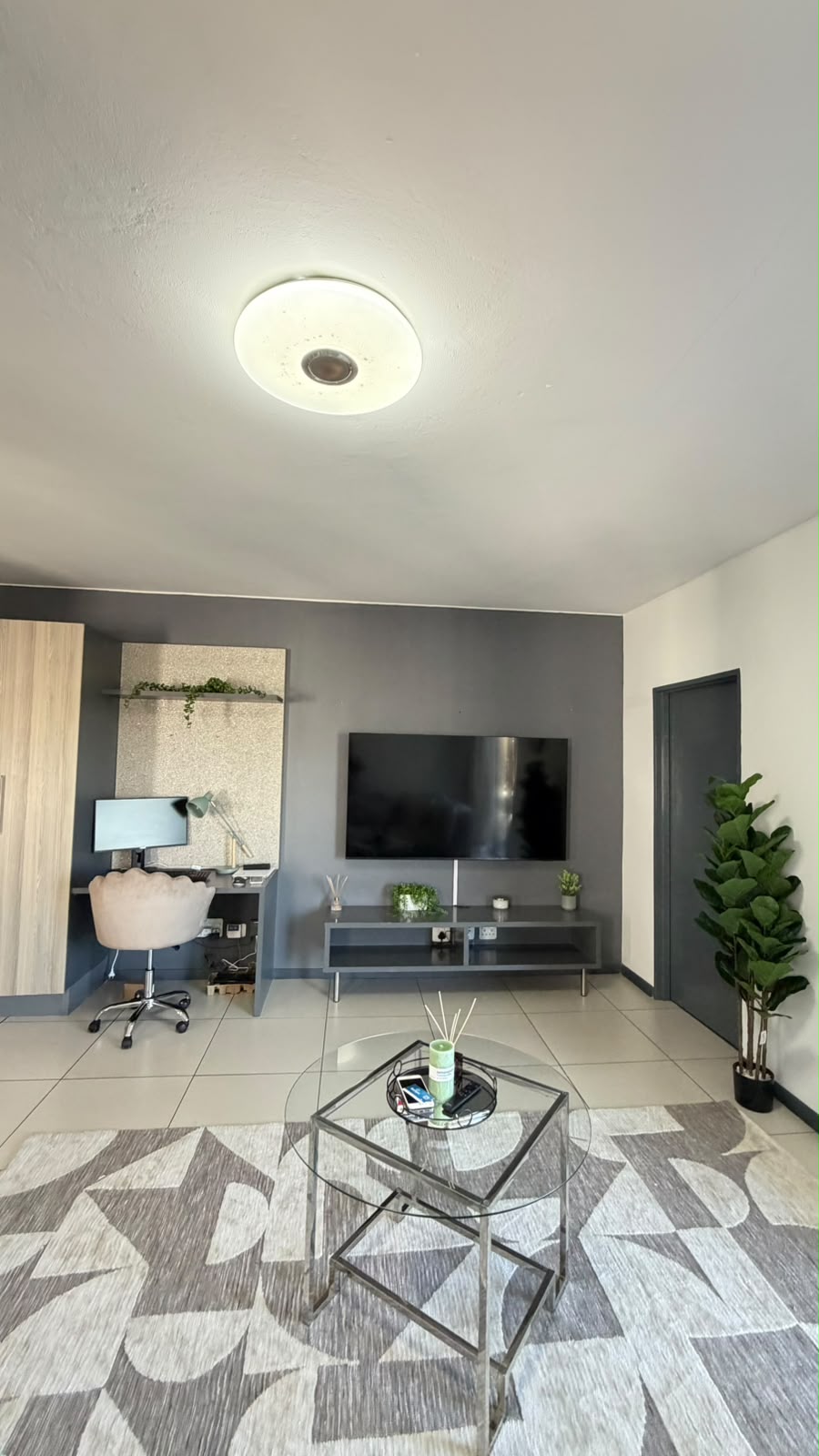 Furnished lounge